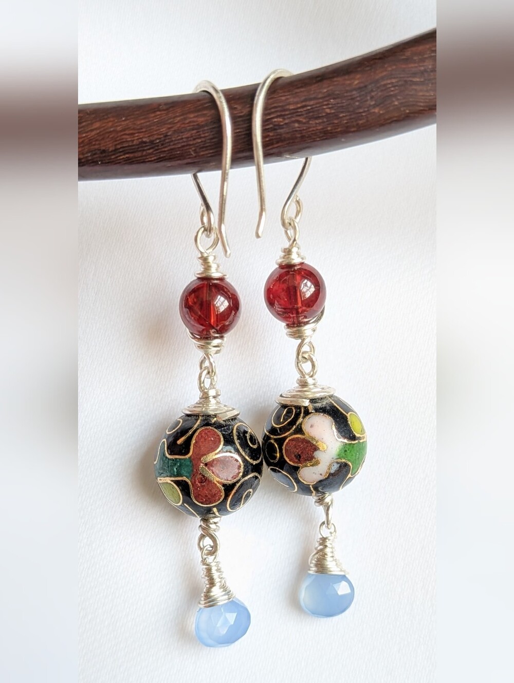 Vintage Cloisonne Earrings with Garnet and Chalcedony in Sterling Silver - Picture 14 of 14